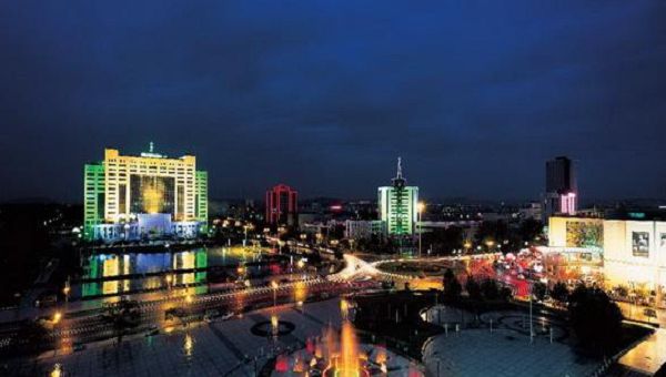 头号玩家官网登录入口集团与莱芜市钢城经济开发区签订综合配套服务区（棋山新城）项目投资合作框架协议